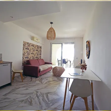 Roc E Mare Апартаменты *