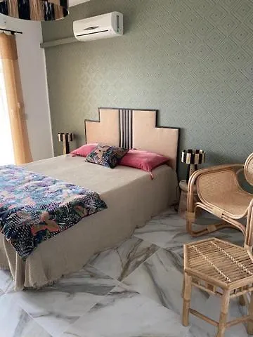 Roc E Mare LʼÎle-Rousse