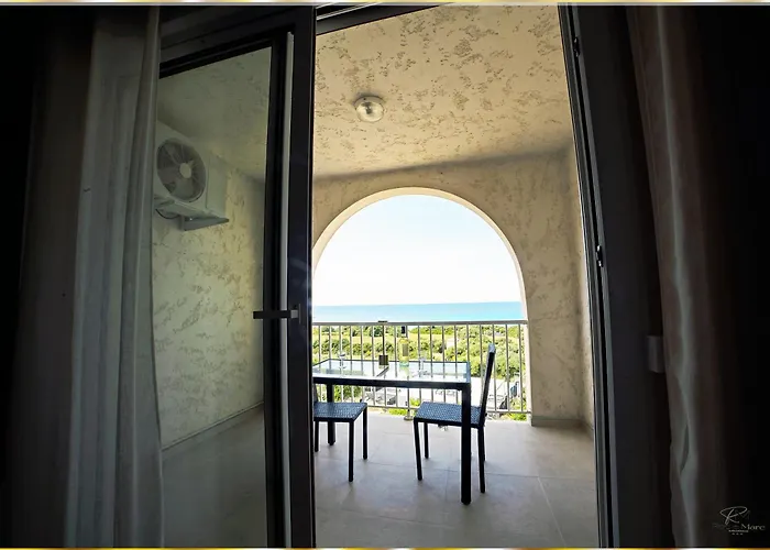 Roc E Mare Apartment