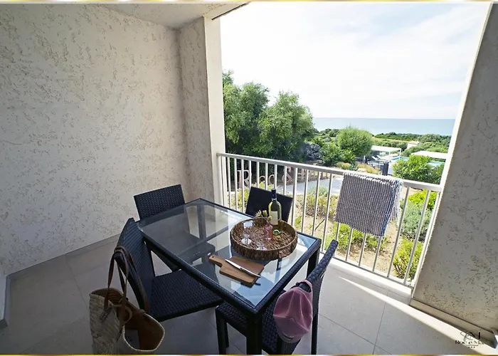 Roc E Mare Apartment *