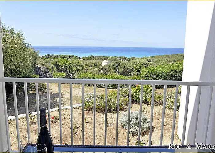 Roc E Mare LʼÎle-Rousse